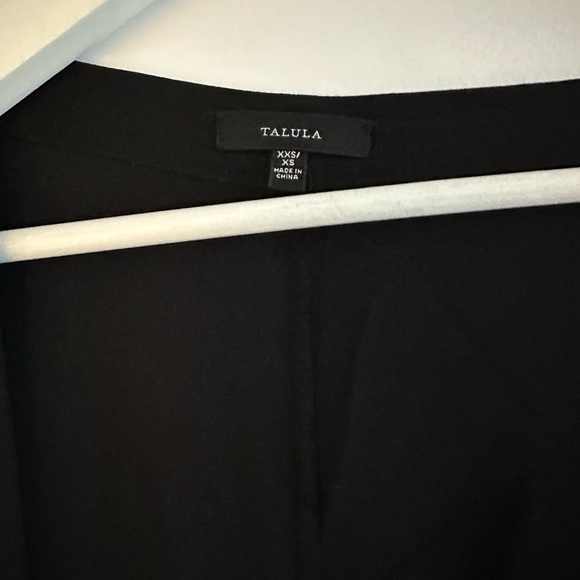 Black Talula lightweight Cape - Picture 2 of 2